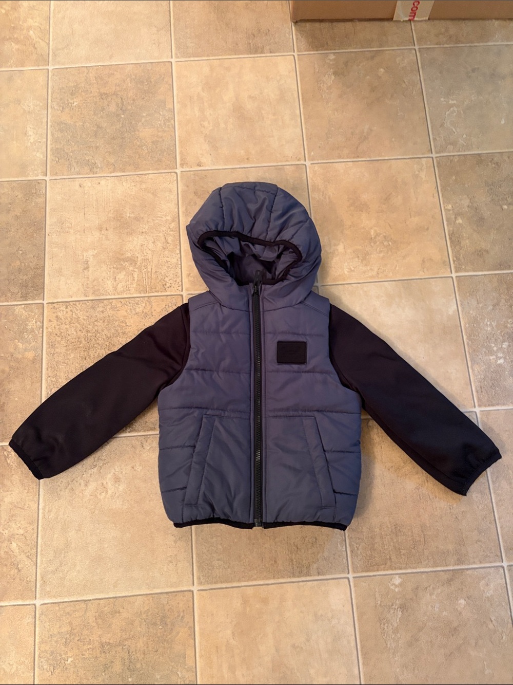 Under Armour Kids Hooded Puffer Jacket in Navy and Black